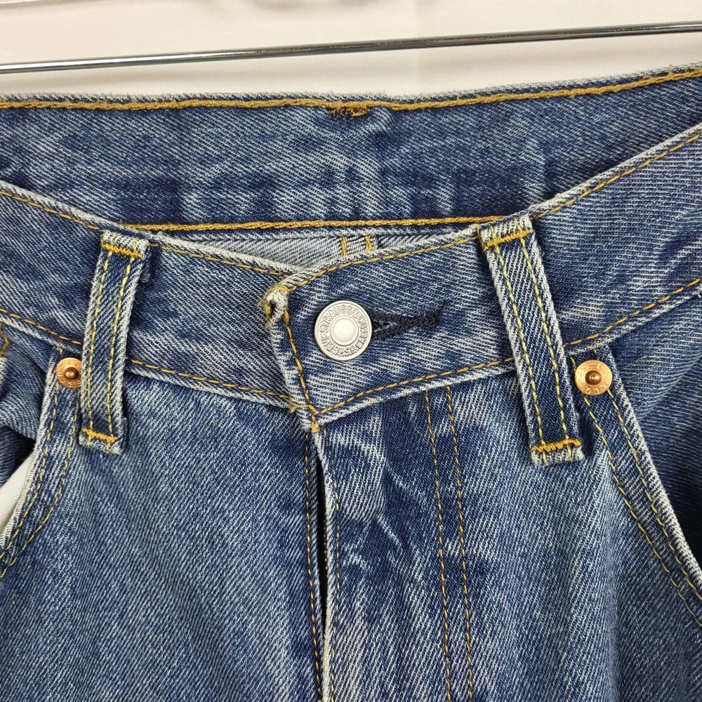 Levis‎ 550 Jeans Mens 34x32 Relaxed Fit Medium Wash Blue Denim Classic Red Tab